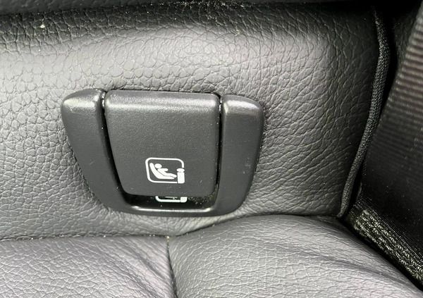 Volvo V60 cena 75900 przebieg: 233900, rok produkcji 2019 z Działdowo małe 466